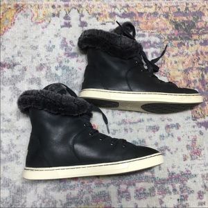 sneaker boot uggs